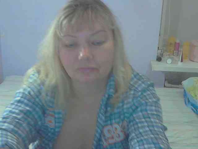 LucyAlexis webcam