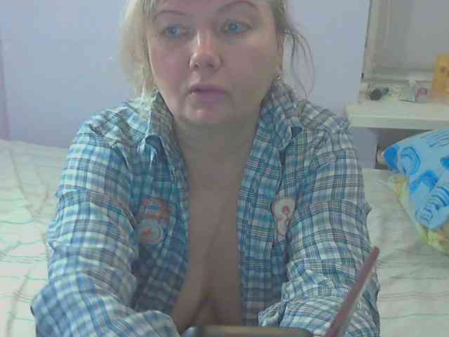 LucyAlexis webcam