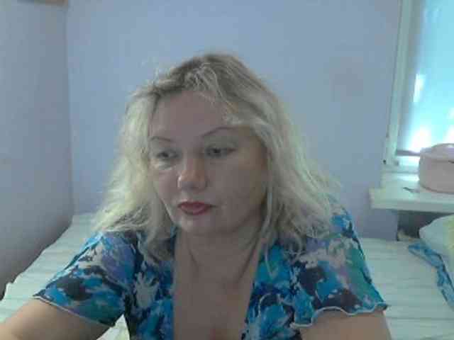 LucyAlexis webcam