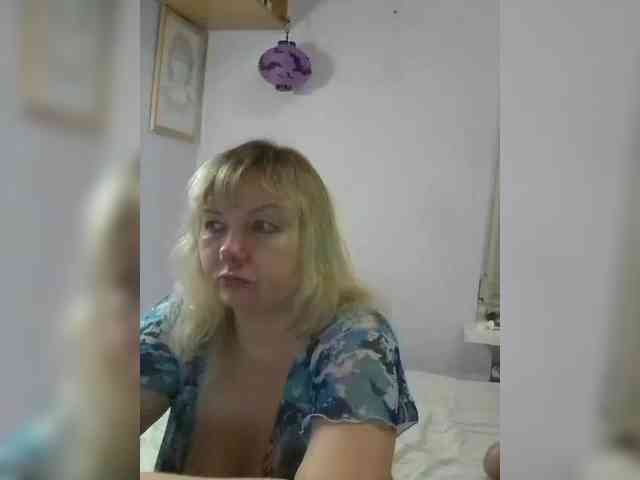 LucyAlexis webcam