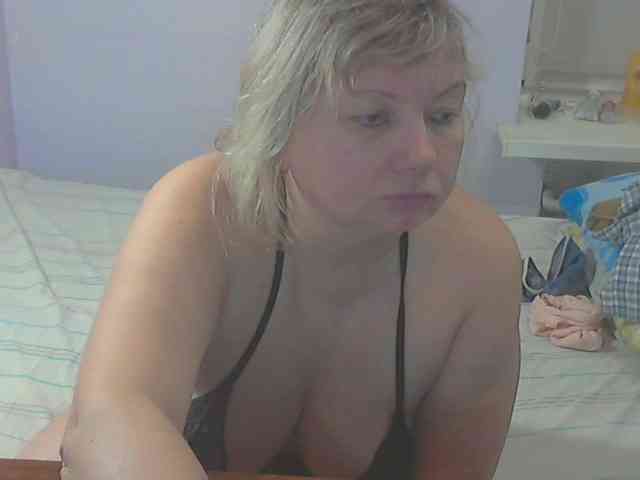 LucyAlexis webcam