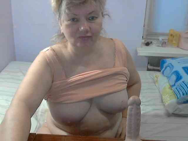 LucyAlexis webcam