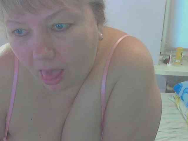 LucyAlexis webcam