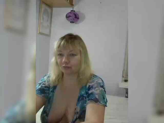 LucyAlexis webcam