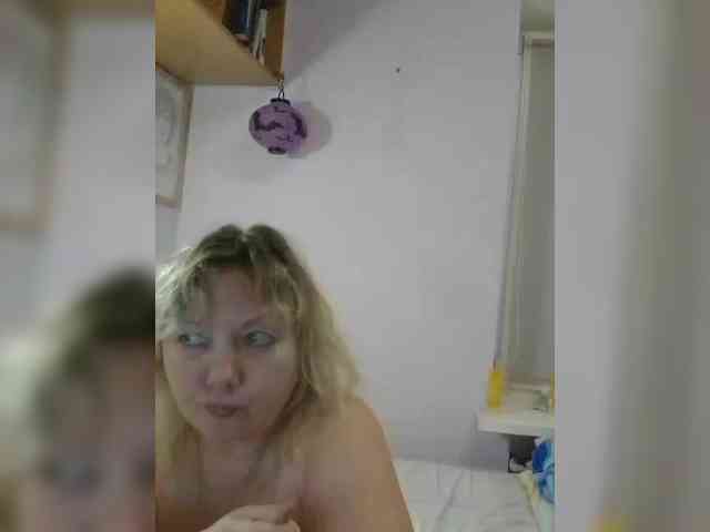 LucyAlexis webcam