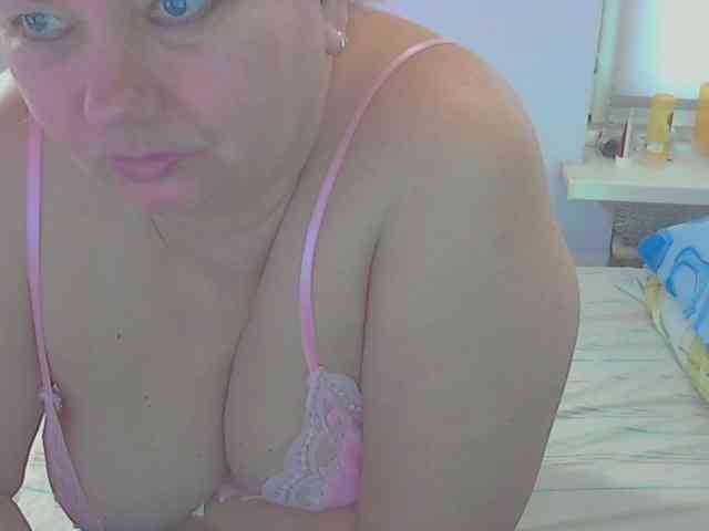 LucyAlexis webcam