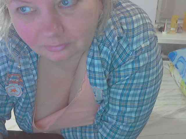 LucyAlexis webcam
