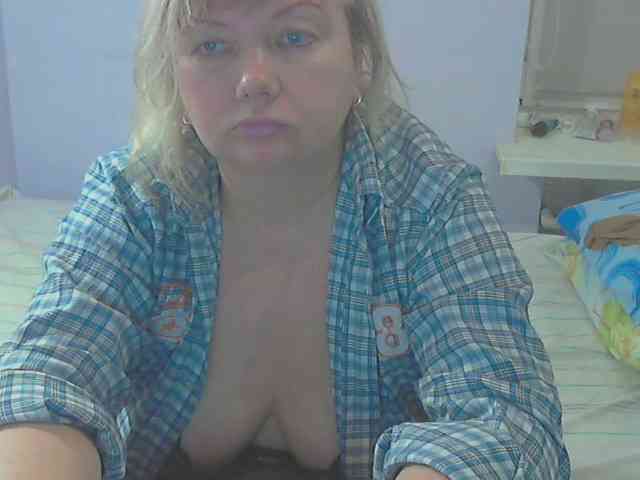 LucyAlexis webcam