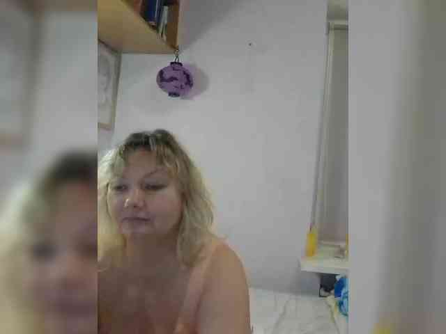 LucyAlexis webcam