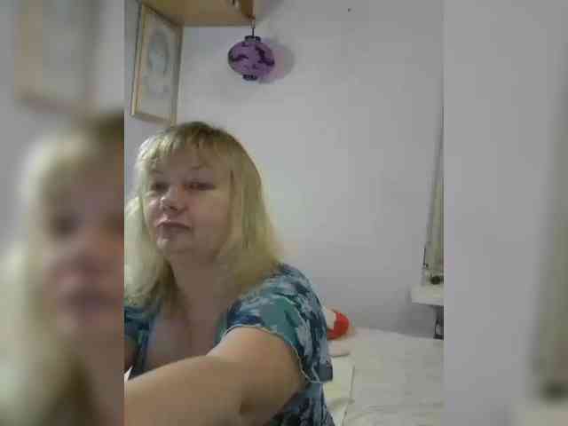 LucyAlexis webcam
