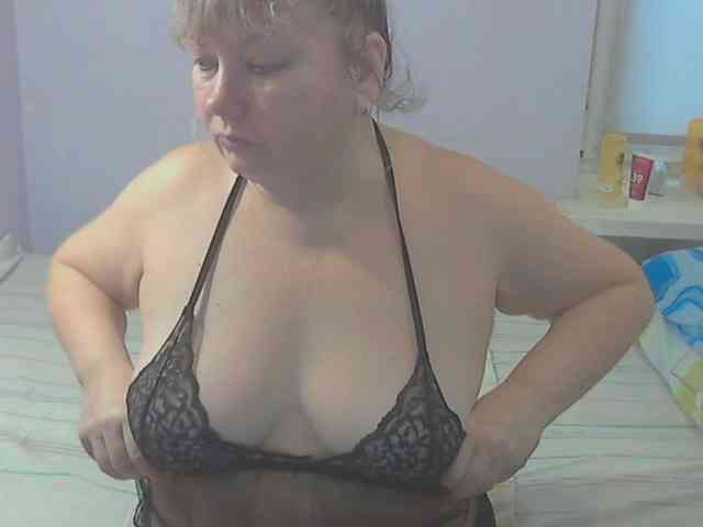 LucyAlexis webcam