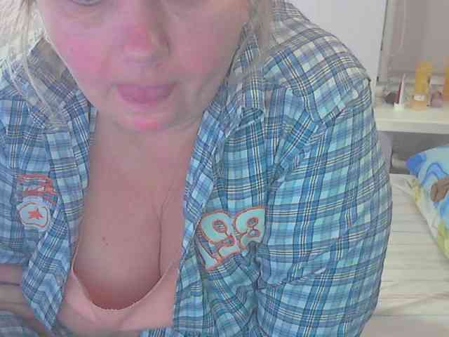 LucyAlexis webcam