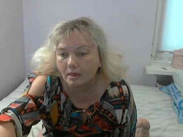 LucyAlexis webcam