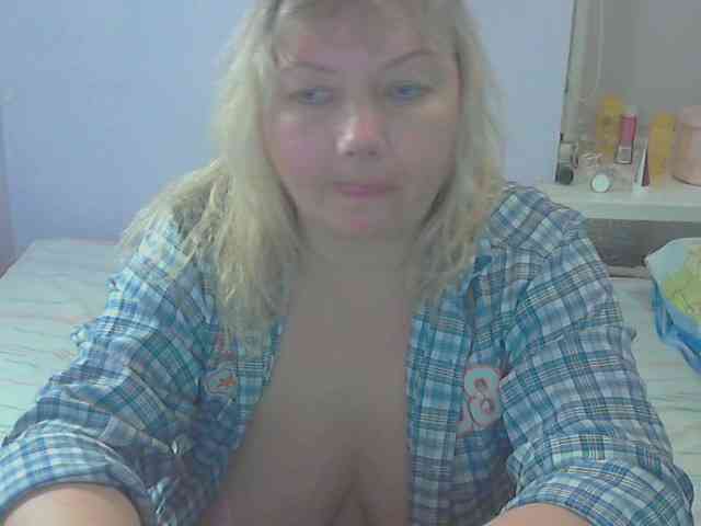 LucyAlexis webcam