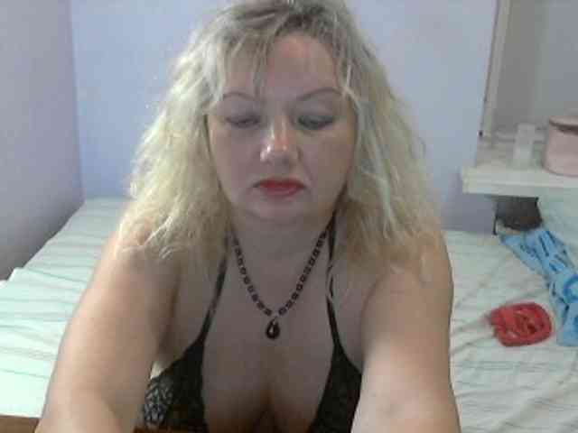 LucyAlexis webcam