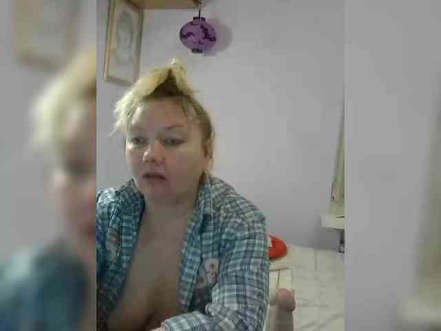 LucyAlexis webcam