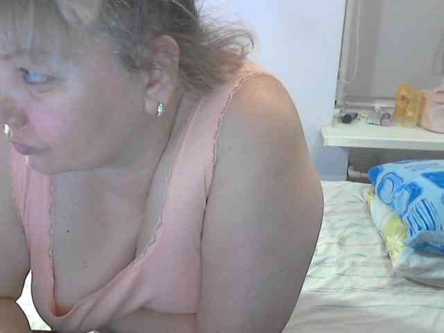 LucyAlexis webcam