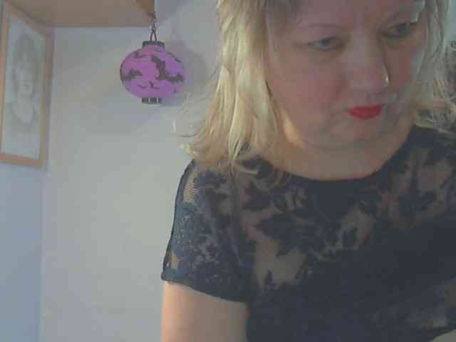 LucyAlexis webcam