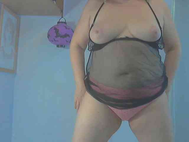 LucyAlexis LucyAlexis