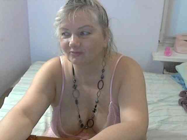 LucyAlexis webcam
