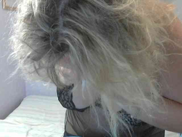 LucyAlexis webcam
