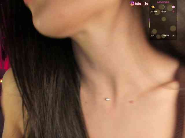 lulumedvedeva Live Webcam on {site_name}