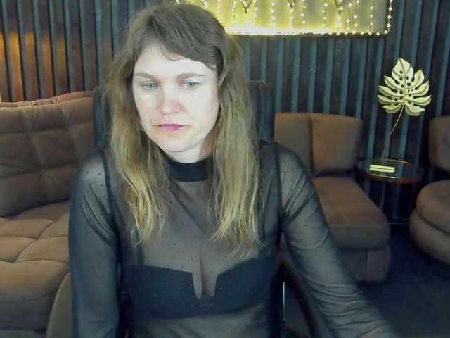 Annabel-xxx's BongaCams show and profile