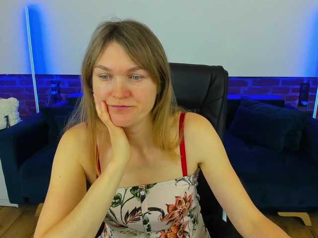 Annabel-xxx's BongaCams show and profile