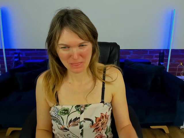 Annabel-xxx's BongaCams show and profile