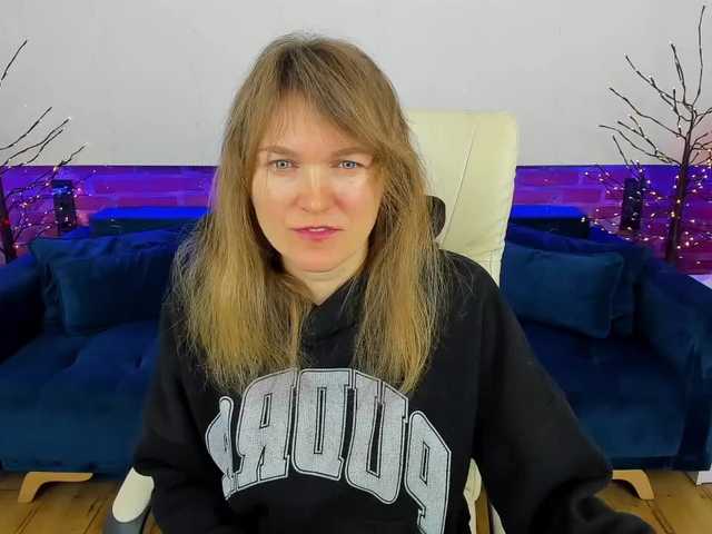 Annabel-xxx's BongaCams show and profile