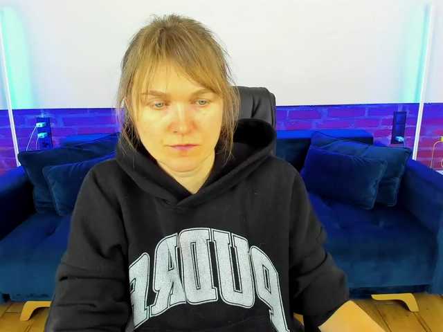 Annabel-xxx's BongaCams show and profile