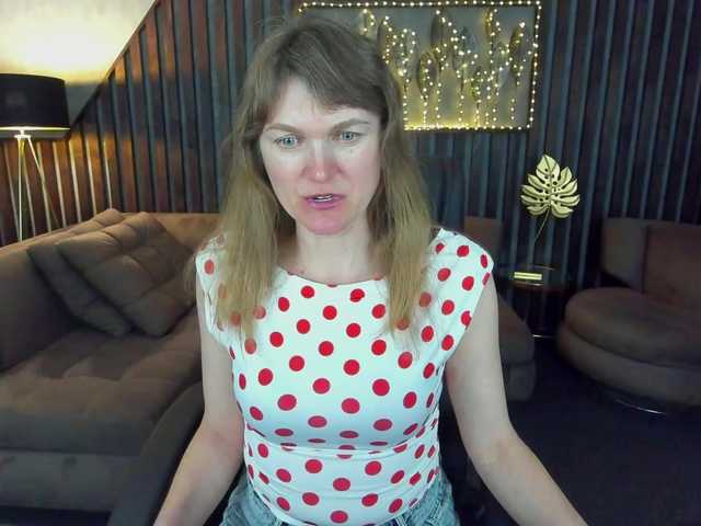 Annabel-xxx's BongaCams show and profile