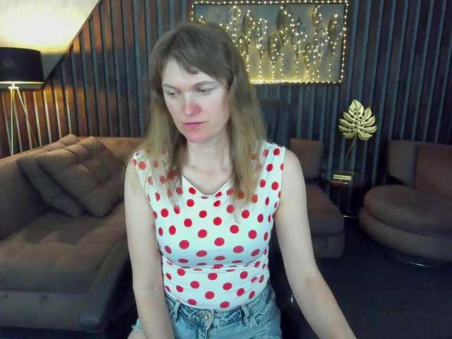 Annabel-xxx's BongaCams show and profile