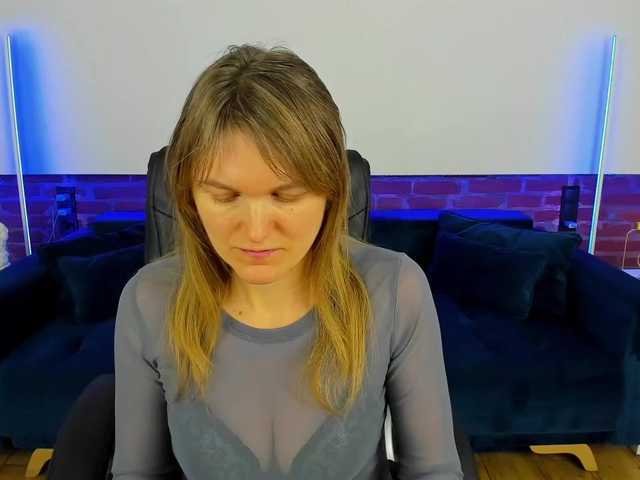 Annabel-xxx's BongaCams show and profile