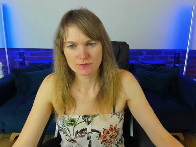 Annabel-xxx's BongaCams show and profile