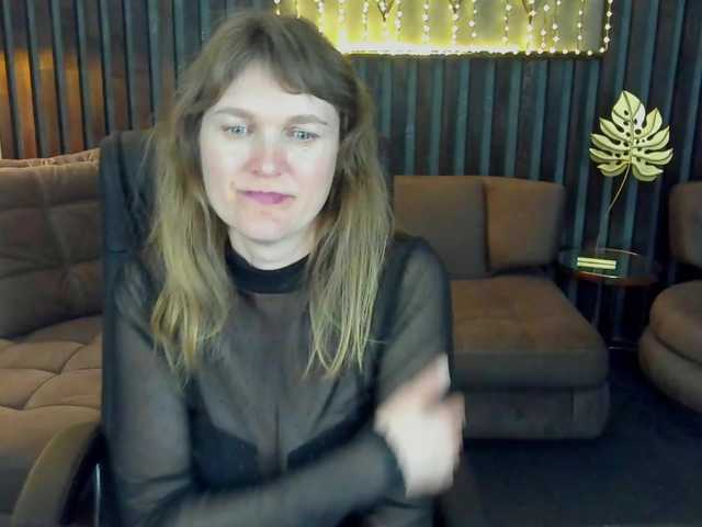 Annabel-xxx's BongaCams show and profile