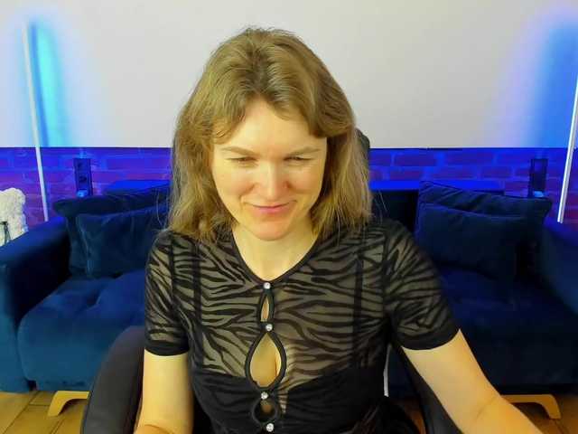 Annabel-xxx's BongaCams show and profile