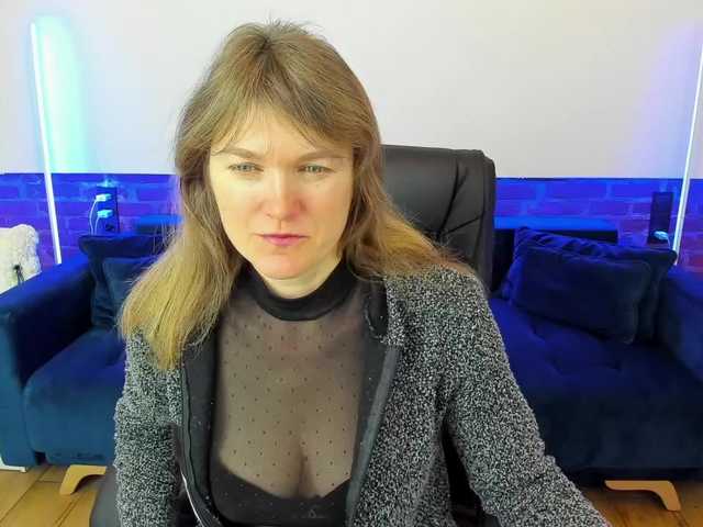 Annabel-xxx's BongaCams show and profile