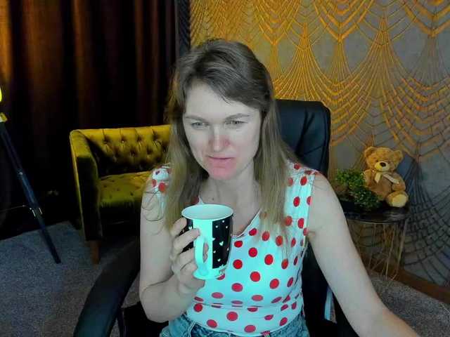 Annabel-xxx's BongaCams show and profile