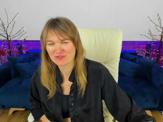 Annabel-xxx's BongaCams show and profile