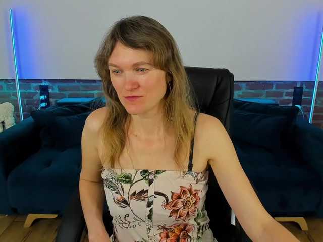 Annabel-xxx's BongaCams show and profile