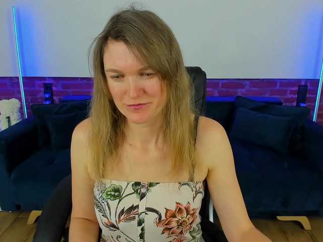 Annabel-xxx's BongaCams show and profile