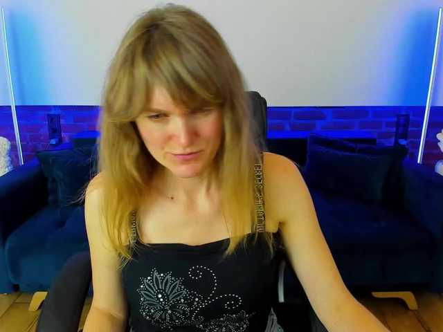 Annabel-xxx's BongaCams show and profile