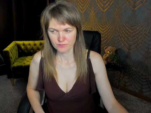 Annabel-xxx's BongaCams show and profile