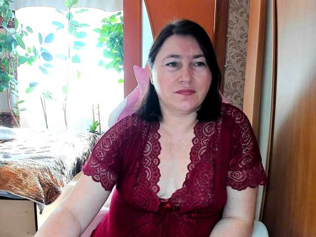 Lola18111's BongaCams show and profile