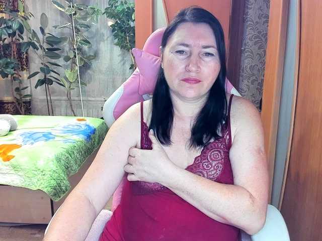 Lola18111's BongaCams show and profile