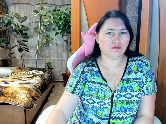 Lola18111's BongaCams show and profile