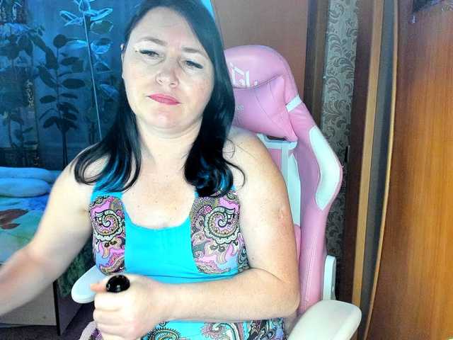 Lola18111's BongaCams show and profile