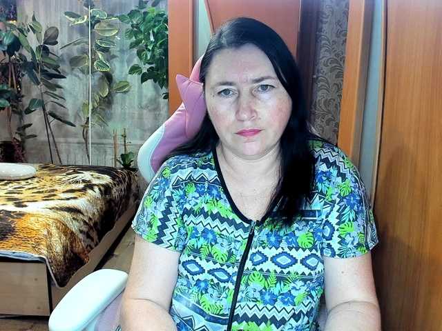 Lola18111's BongaCams show and profile