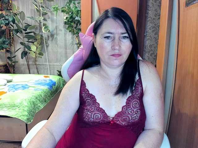 Lola18111's BongaCams show and profile